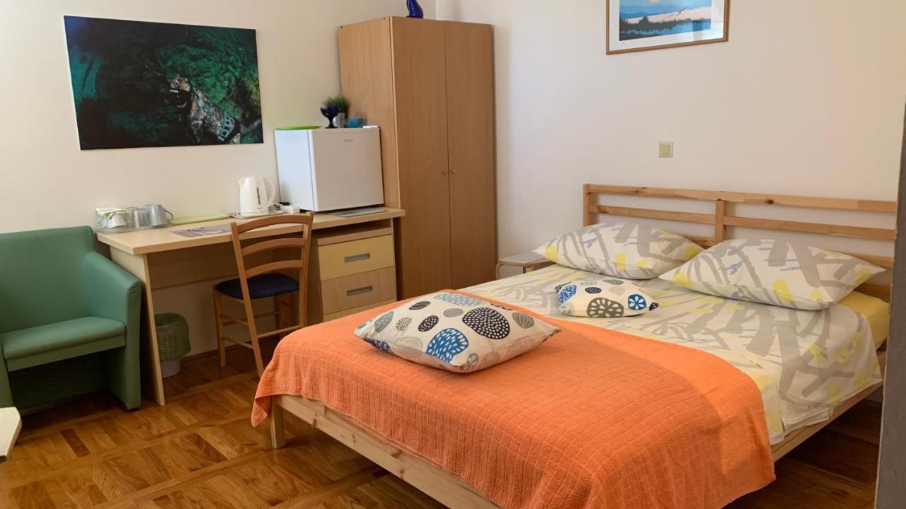 Studio Apartment And Rooms Adria Водице Экстерьер фото