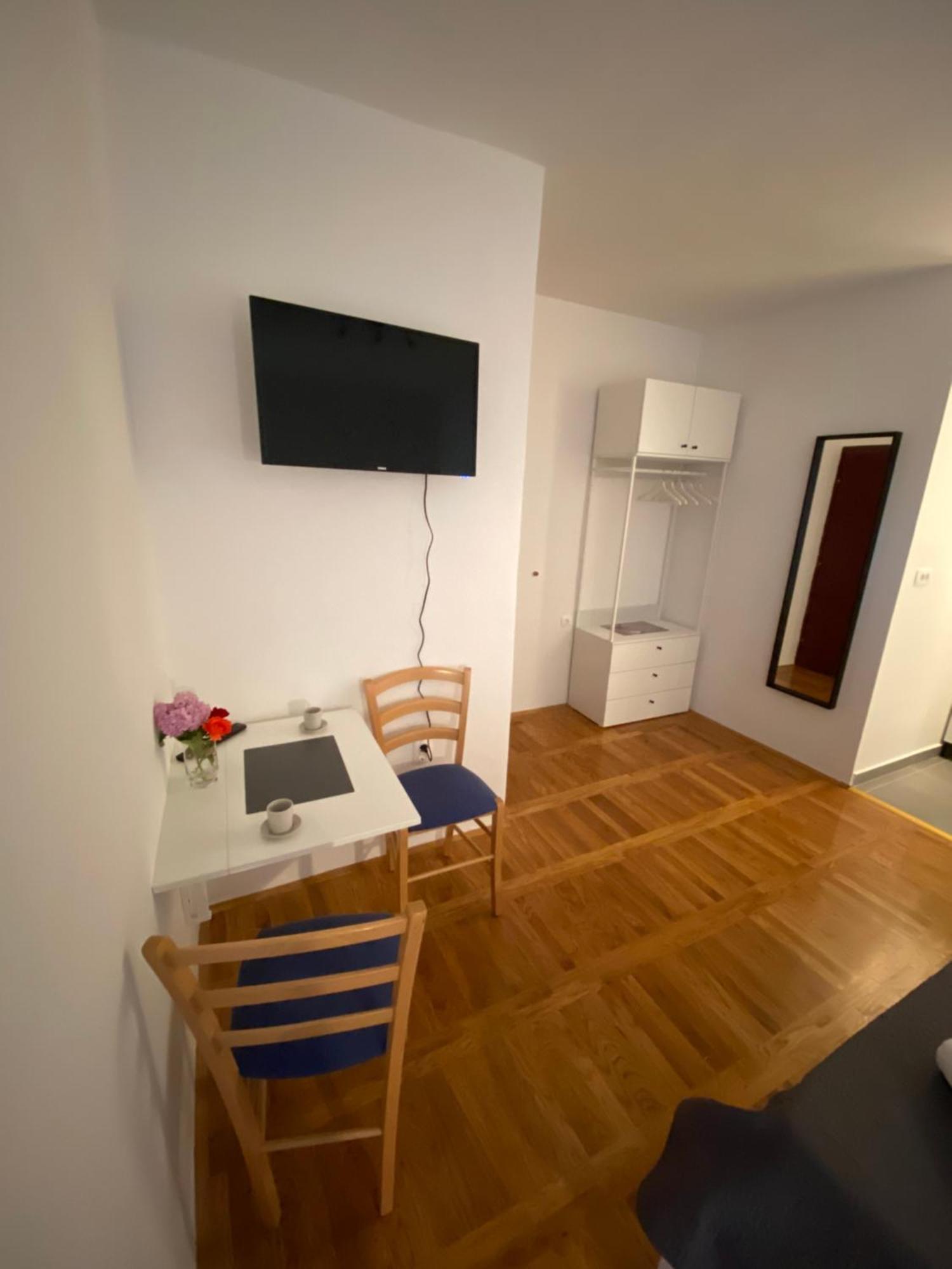 Studio Apartment And Rooms Adria Водице Экстерьер фото