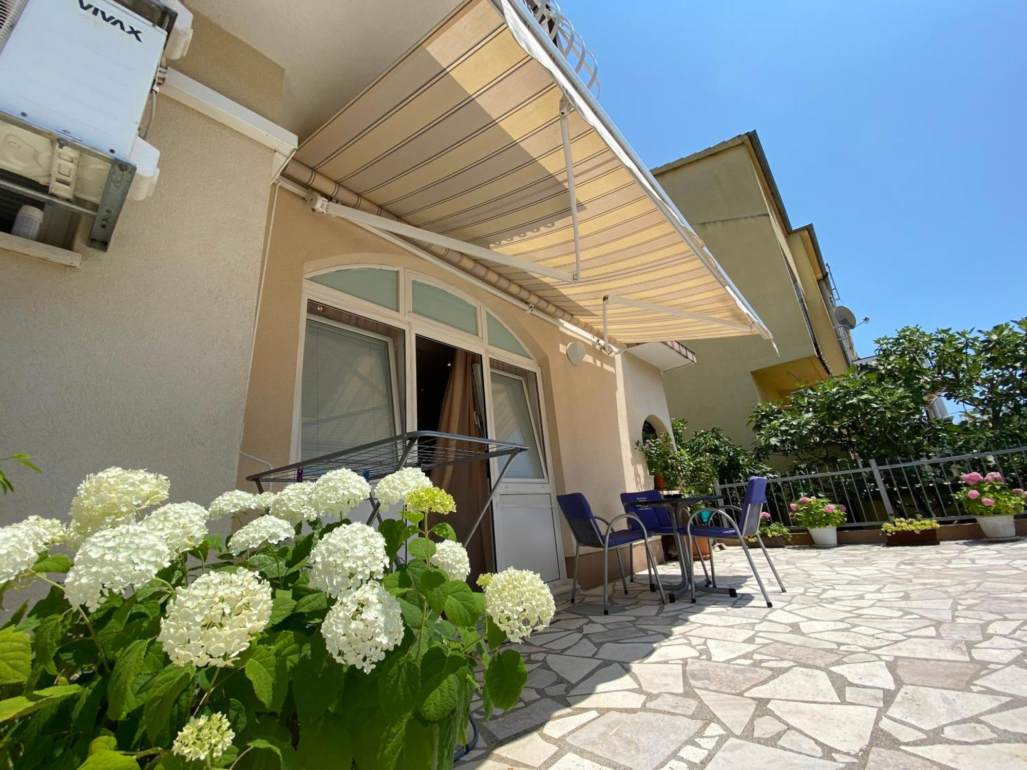 Studio Apartment And Rooms Adria Водице Экстерьер фото